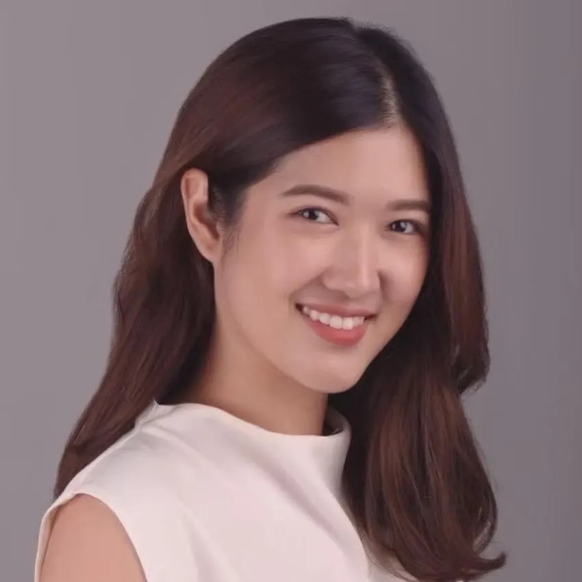 Esthetic/Restorative Dentist